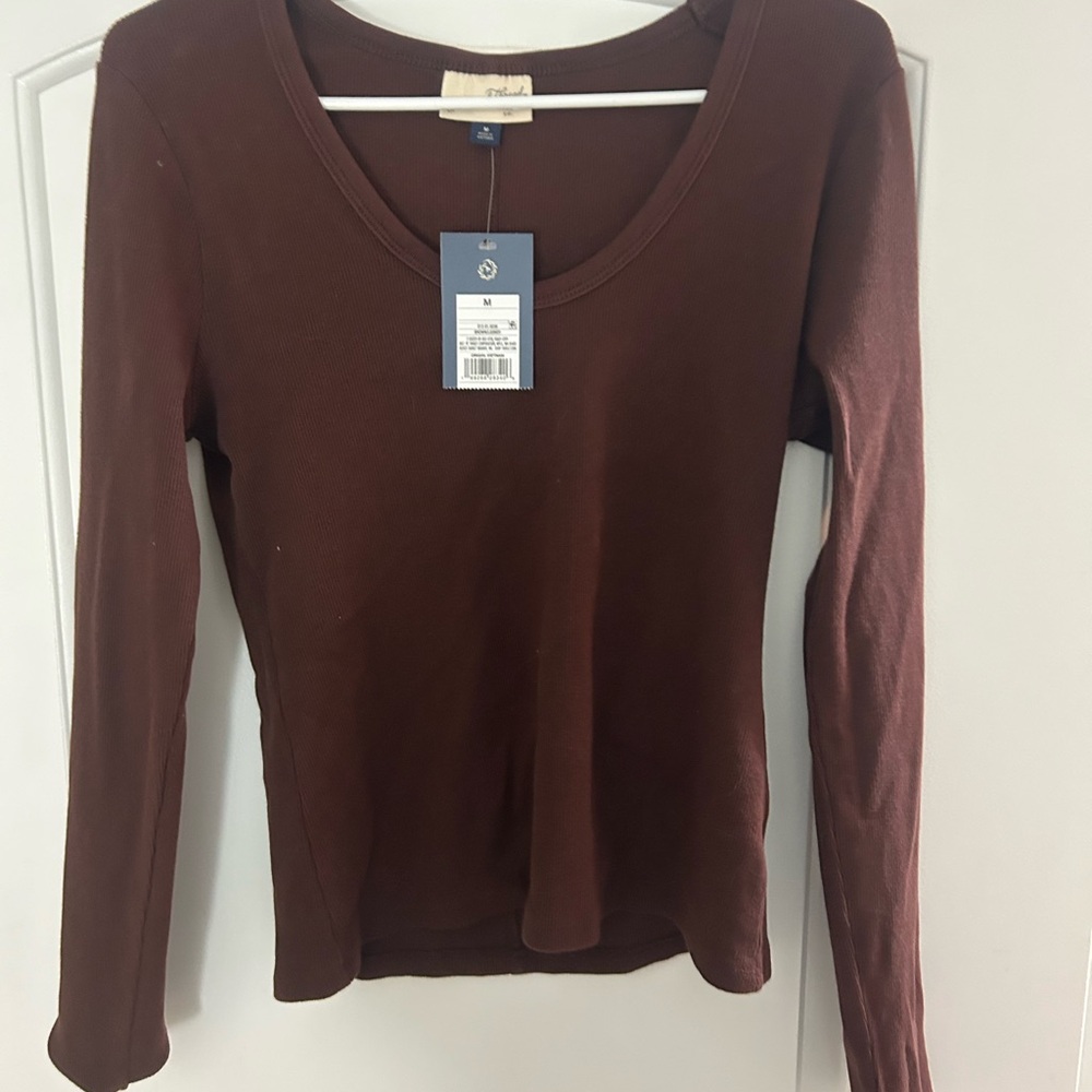 Universal Thread Chocolate Long Sleeve Tee